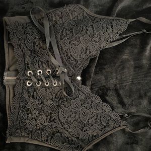 Lace Black crop top